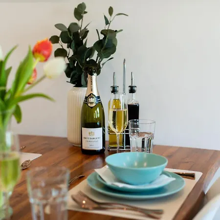 Caricasa: Mitte Билефельд