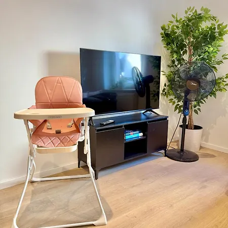 Caricasa: Mitte Apartment